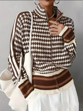 Load image into Gallery viewer, Shelly Zip Down Cardi
