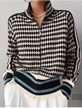 Load image into Gallery viewer, Shelly Zip Down Cardi
