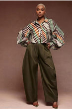 Load image into Gallery viewer, Vixey Blouse
