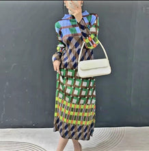 Load image into Gallery viewer, Gia Midi Dress
